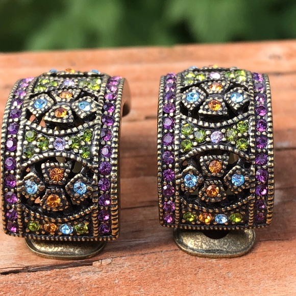 Heidi Daus Jewelry - Heidi Daus 🆕 half hoop earrings clip on